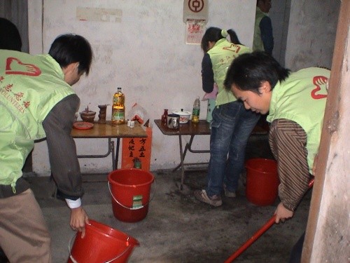 东莞万江:开展参与志愿服务,共建和谐社会社