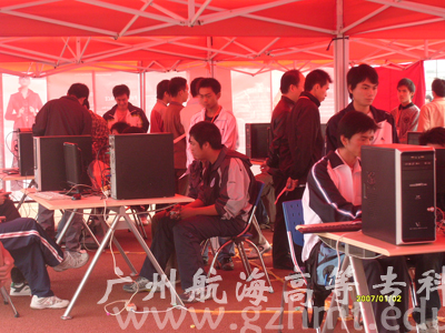 广东大学生啦啦操大赛和广东大学生电子竞技大