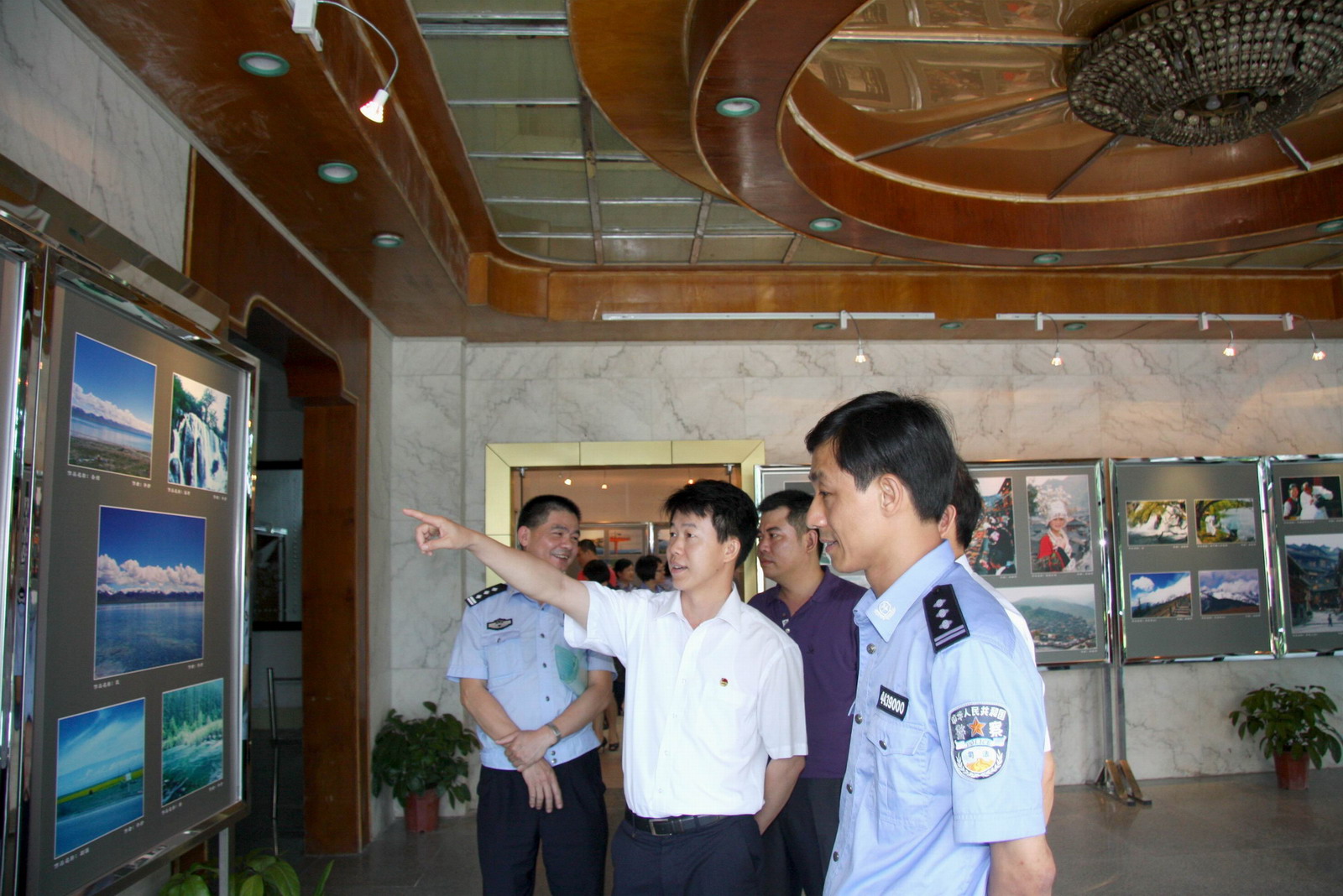 团市委领导出席阳江监狱成立警察活动中心成立仪式