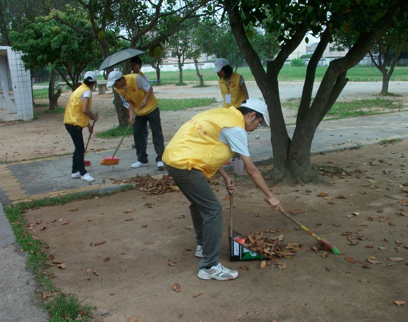 携爱下乡,服务社会--阳江职业技术学院学子赴阳