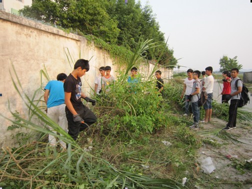 饶平县钱东中学开展卫生整治志愿服务活动
