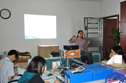 团蓬江区委内部关于通讯稿写作培训课