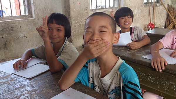 【湛江师院】小孩也疯狂--记湛师 蒲公英服务