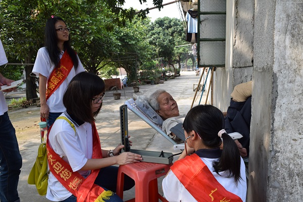 【广东医学院】向爱出发,温暖老人--记广东医学