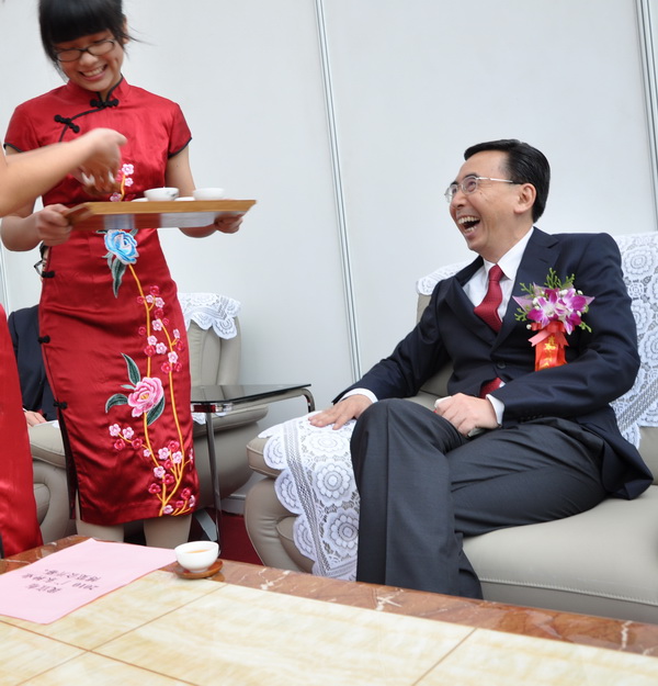 广东科贸职业学院茶艺队在全省种业博览会专业