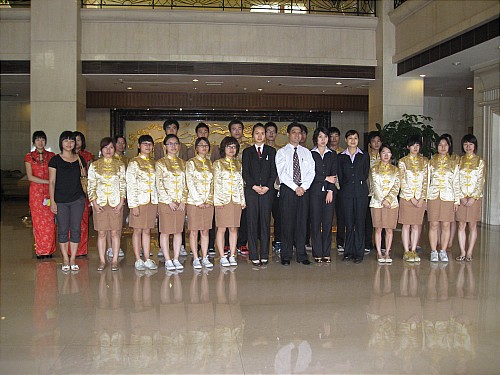 东莞市大岭山镇20名大学生进入君逸酒店实习