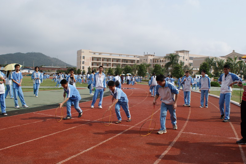 金堡中学团委举行首届潮汕民俗文化节