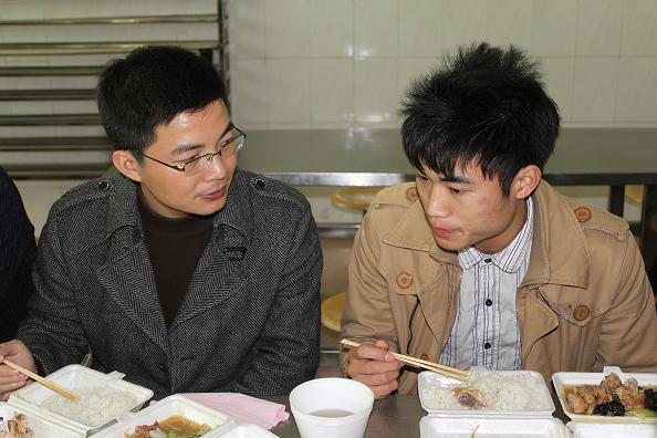 团市委副书记杨燕斌到潮汕职业技术学院开展春季两进三同活动