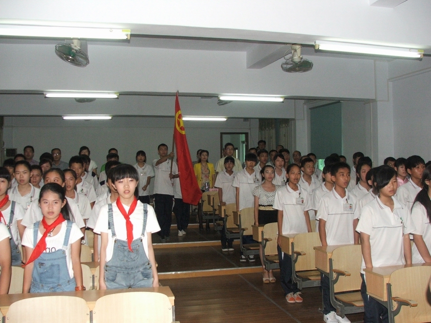 潮安县举办"与人生对话,青春中国梦"—主题团日活动